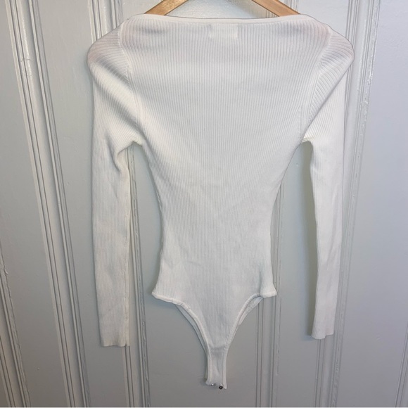 Superdown Off-white Ribbed Long-sleeve Bodysuit - Picture 5 of 5